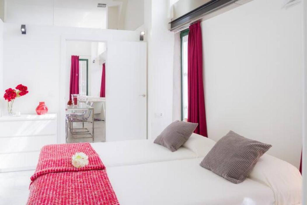 Apartamento A Estrenar Frente A La Plaza De Espana Севілья Екстер'єр фото